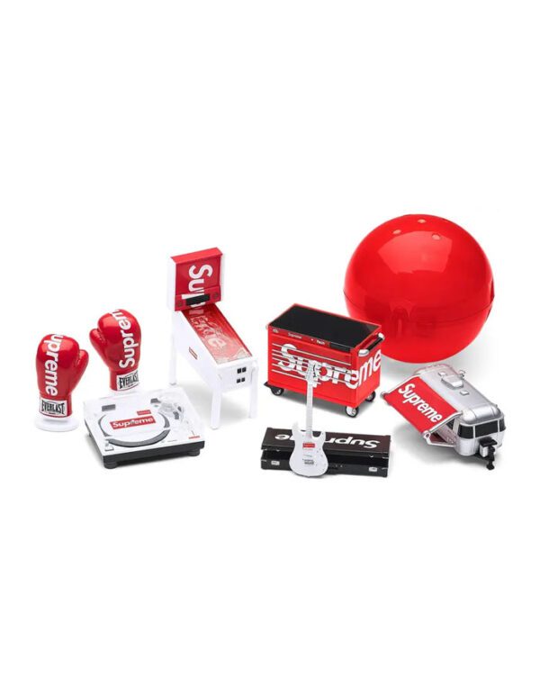 Supreme Gachapon